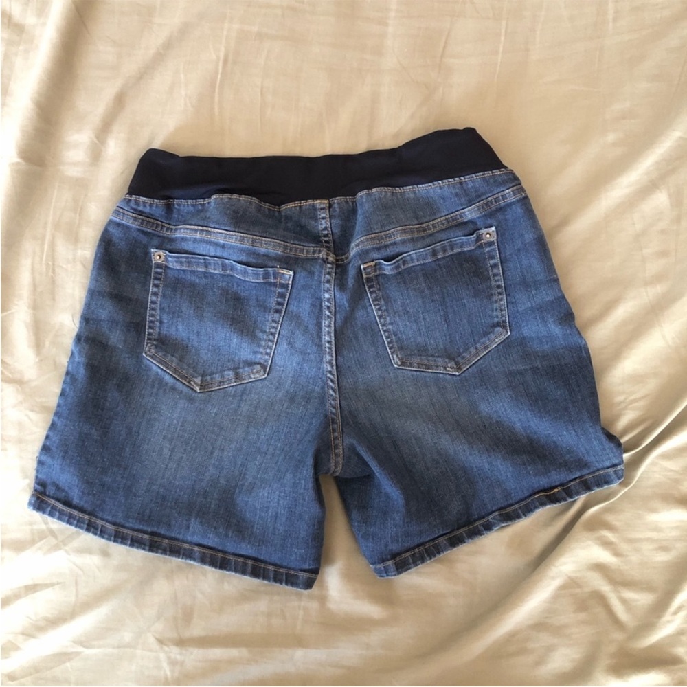 Maternity Jean Shorts no issues Blue Denim size Medium by Liz Large